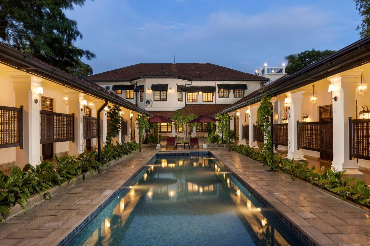 Hotel The Grand Walawwa Pinnawala  Exterior foto